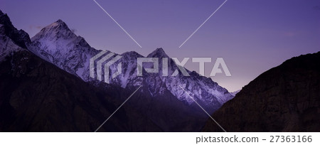 beautifull cloudy sunrise in the mountains beautifull cloudy sunrise in the mountains 27363166