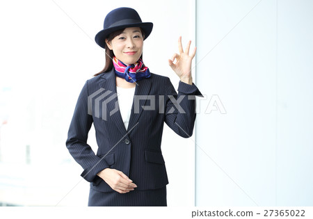 Uniform woman 27365022