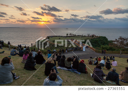 Chinen cape park of New Year's day sunrise Chinen cape park of New Year's day sunrise 27365551