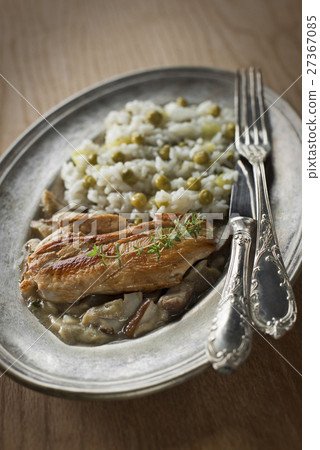meat with rice meat with rice 27367085