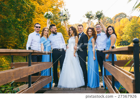 Groomsmen and bridesmaids 27367926