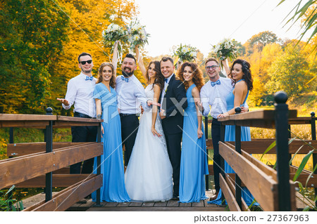 Groomsmen and bridesmaids 27367963