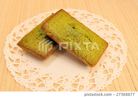 Matcha Financier 27368877