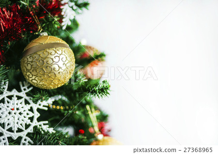 Decorated Chraistmas Tree 27368965