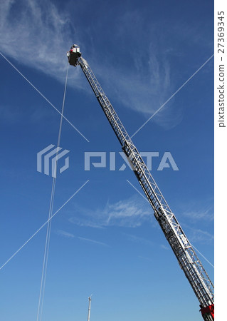 Stretching a ladder car Stretching a ladder car 27369345