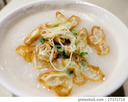皮蛋瘦肉粥 皮蛋瘦肉粥 27372718