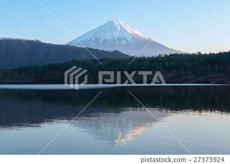 Mirror Fuji from the West Lake Mirror Fuji from the West Lake 27373924