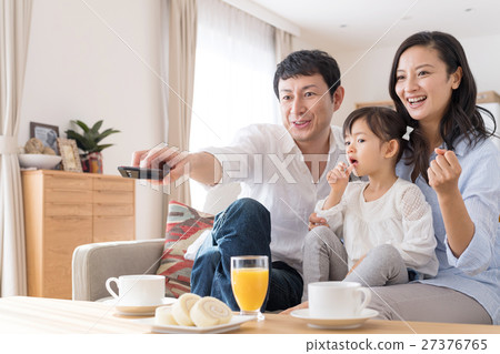 Middle Family Image 27376765