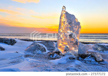 Jewelry Ice 27377172