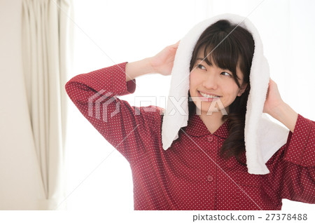 Women in pajamas 27378488