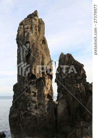 夫婦岩石在Kagaoka，室戶市，高知縣 27379977