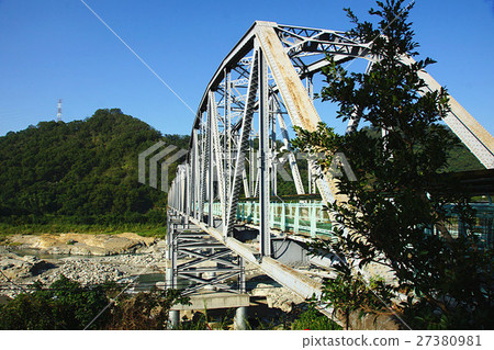 Hualiang Steel Bridge 27380981