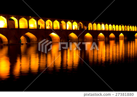 in iran   the old bridge 27381880
