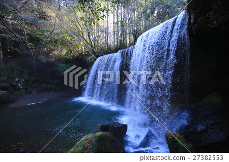 Kobataki Falls in Oguni Town, Kumamoto Prefecture 27382553