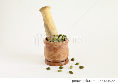Fresh Green Cardamom and Spice Mill Fresh Green Cardamom and Spice Mill 27383022