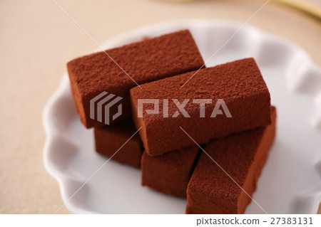 raw chocolate 27383131