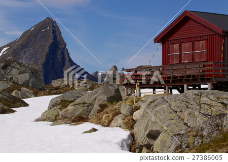 Mountain cabin Mountain cabin 27386005
