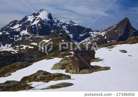Mountain hut in Norway Mountain hut in Norway 27386008