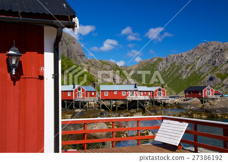 Norwegian fishing village 27386192