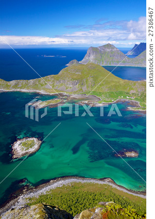 Picturesque view on Lofoten Picturesque view on Lofoten 27386467