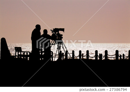 Silhoutte of photographers Silhoutte of photographers 27386794