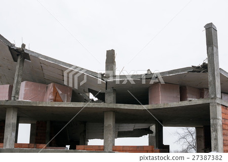 Destruction in the illicit construction of house 27387382