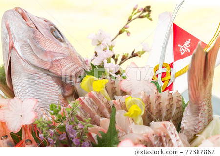 Sea bream dish Sea bream dish 27387862