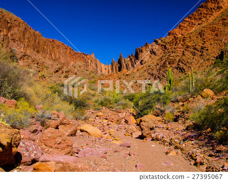 Red rocks of Tupiza Red rocks of Tupiza 27395067