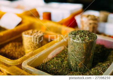 Close Full Glass Tray Of Crushed Dried Rosemary 27396250