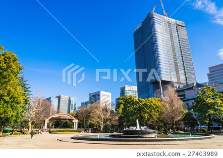 Tokyo Hibiya Park big fountain and small club 27403989