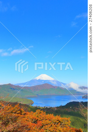 Mt. Fuji and Lake Ashi [Hakone/Autumn leaves] 27406208