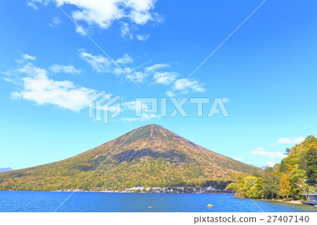Autumn Okunikko [Mount Nantatai, Lake Chuzenji] 27407140