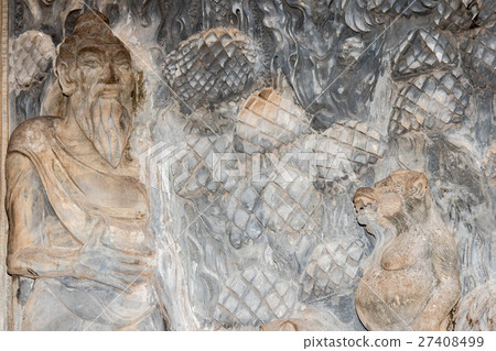 Monkey ape statue in bali indonesia Monkey ape statue in bali indonesia 27408499