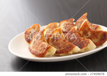 Gyoza  27409676