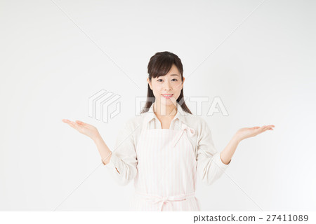 Woman raising both hands 27411089