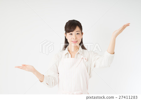 Woman raising both hands 27411283