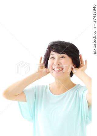 A woman listening 27412940