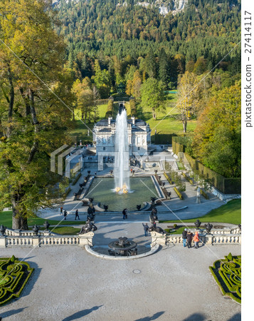 Linderhof palace in Ettal, Germany Linderhof palace in Ettal, Germany 27414117