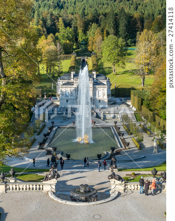 Linderhof palace in Ettal, Germany Linderhof palace in Ettal, Germany 27414118