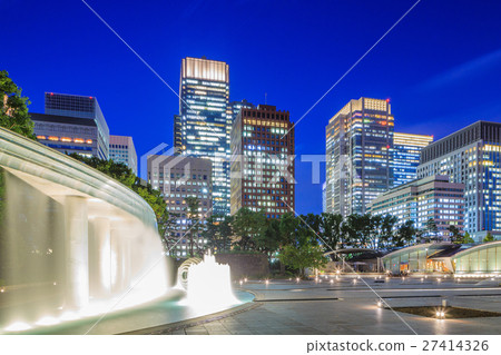 Tokyo Night view of Wadakura fountain park in Marunouchi Tokyo Night view of Wadakura fountain park in Marunouchi 27414326
