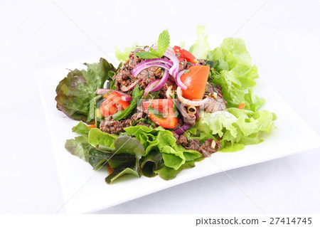 Thai beef salad, grill beef with salad. 27414745