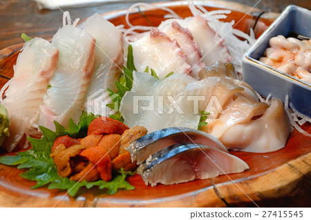 美味的北海道生魚片拼盤 27415545