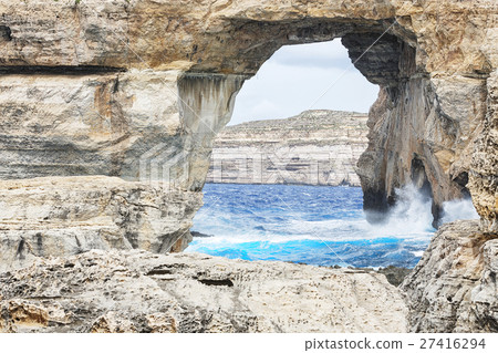 Azure window in Gozo 27416294
