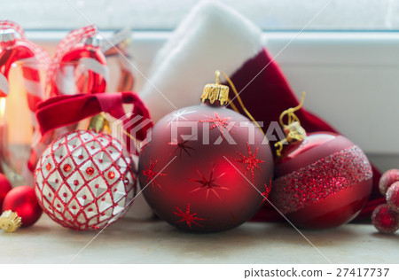 Christmas scene on windowsill 27417737