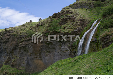 Seljalandsfoss waterfall in Iceland Seljalandsfoss waterfall in Iceland 27422802