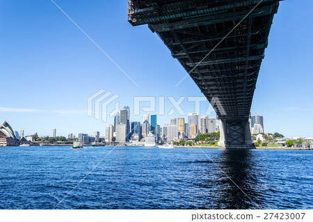 Iconic Sydney Harbour bridge from underneath 27423007