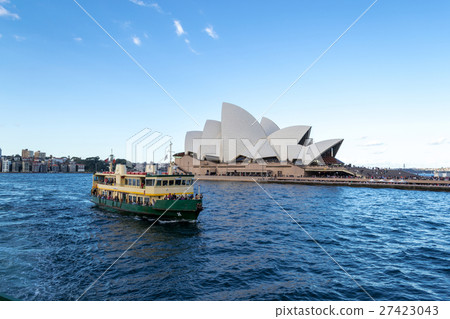Ferry in front of the Opera house 27423043