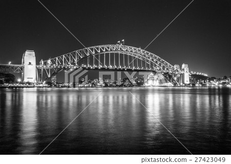Iconic Sydney Harbour bridge 27423049