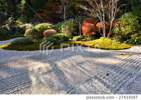 White sand of Longan Temple 27433097
