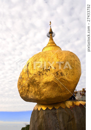Kyaiktiyo Pagoda over the Golden Rock, Myanmar 27433782